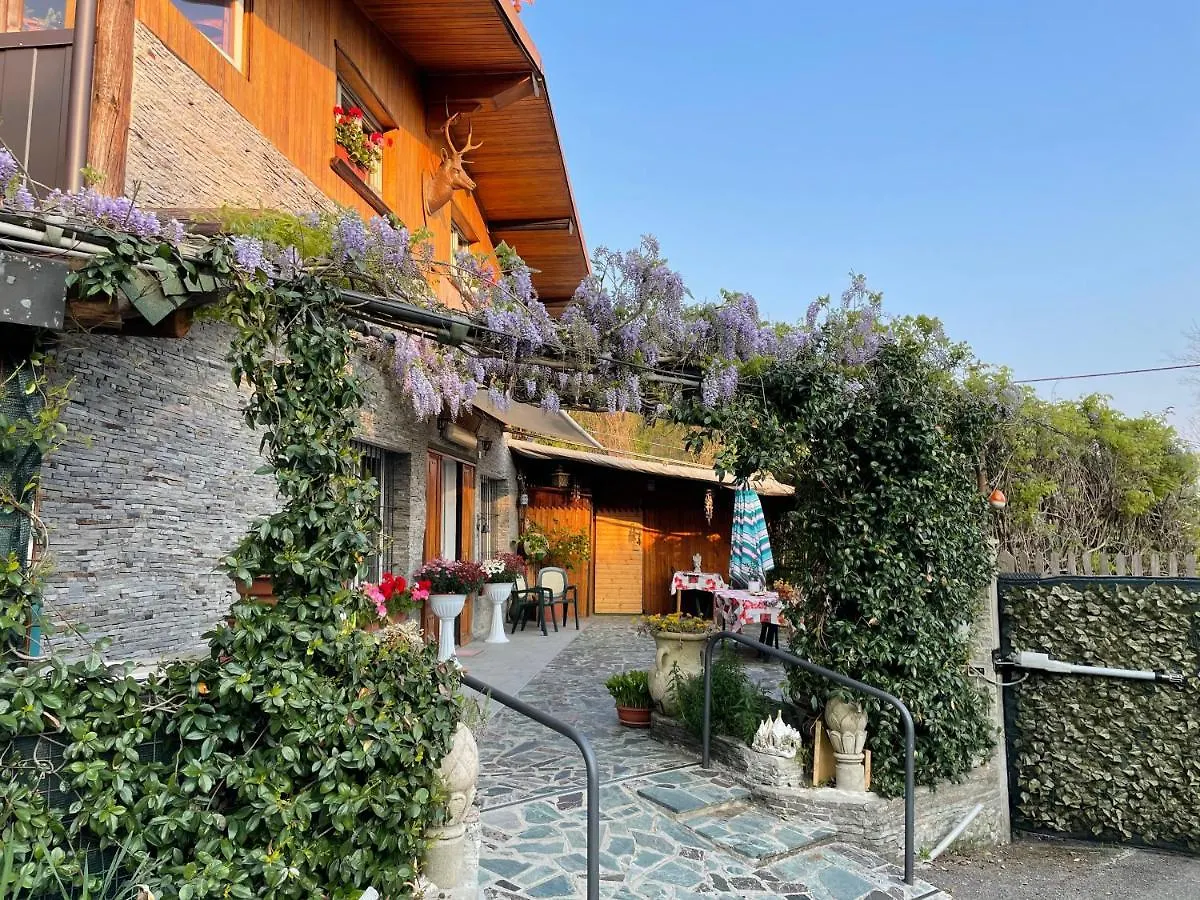 Bed and Breakfast Al cervo tra i laghi Tavernerio Italia