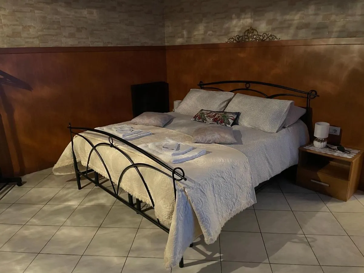 Bed and Breakfast Al cervo tra i laghi Tavernerio Bed & Breakfast