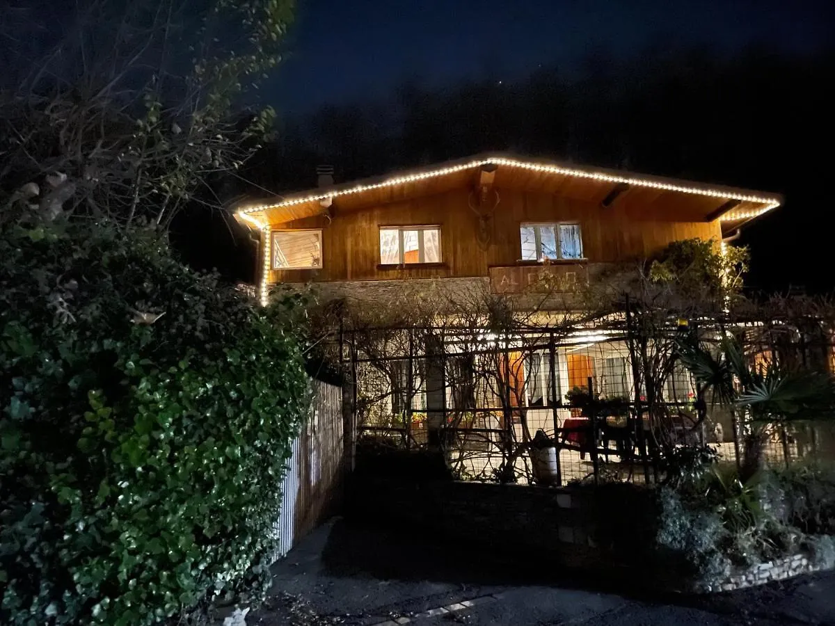 Bed and Breakfast Al cervo tra i laghi Tavernerio Bed & Breakfast