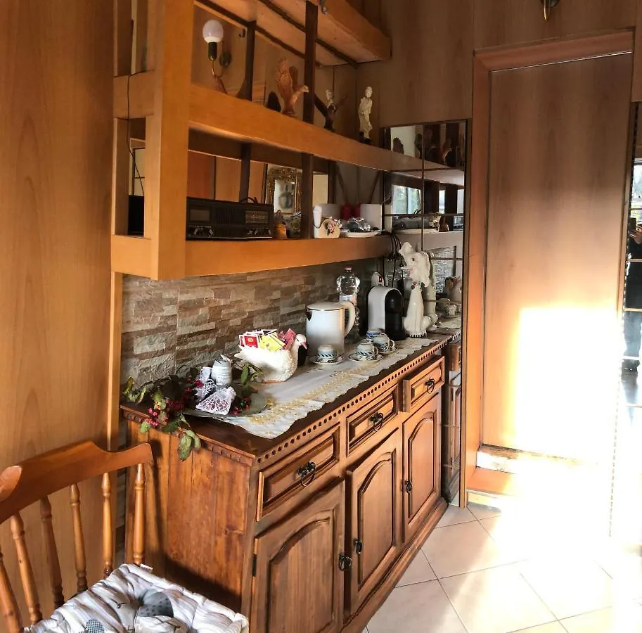 Bed & Breakfast Bed and Breakfast Al cervo tra i laghi Tavernerio Italia