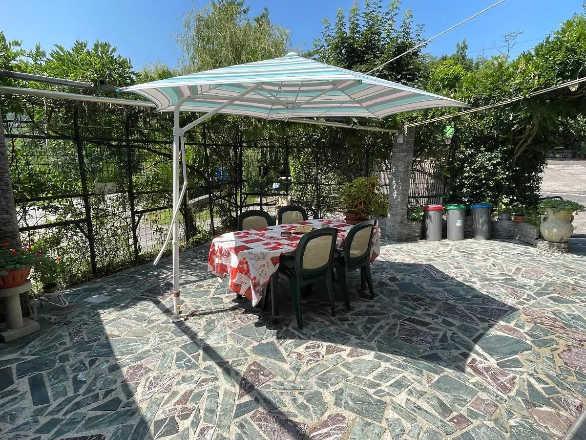 Bed & Breakfast Al Cervo Tra I Laghi Bed and Breakfast Tavernerio