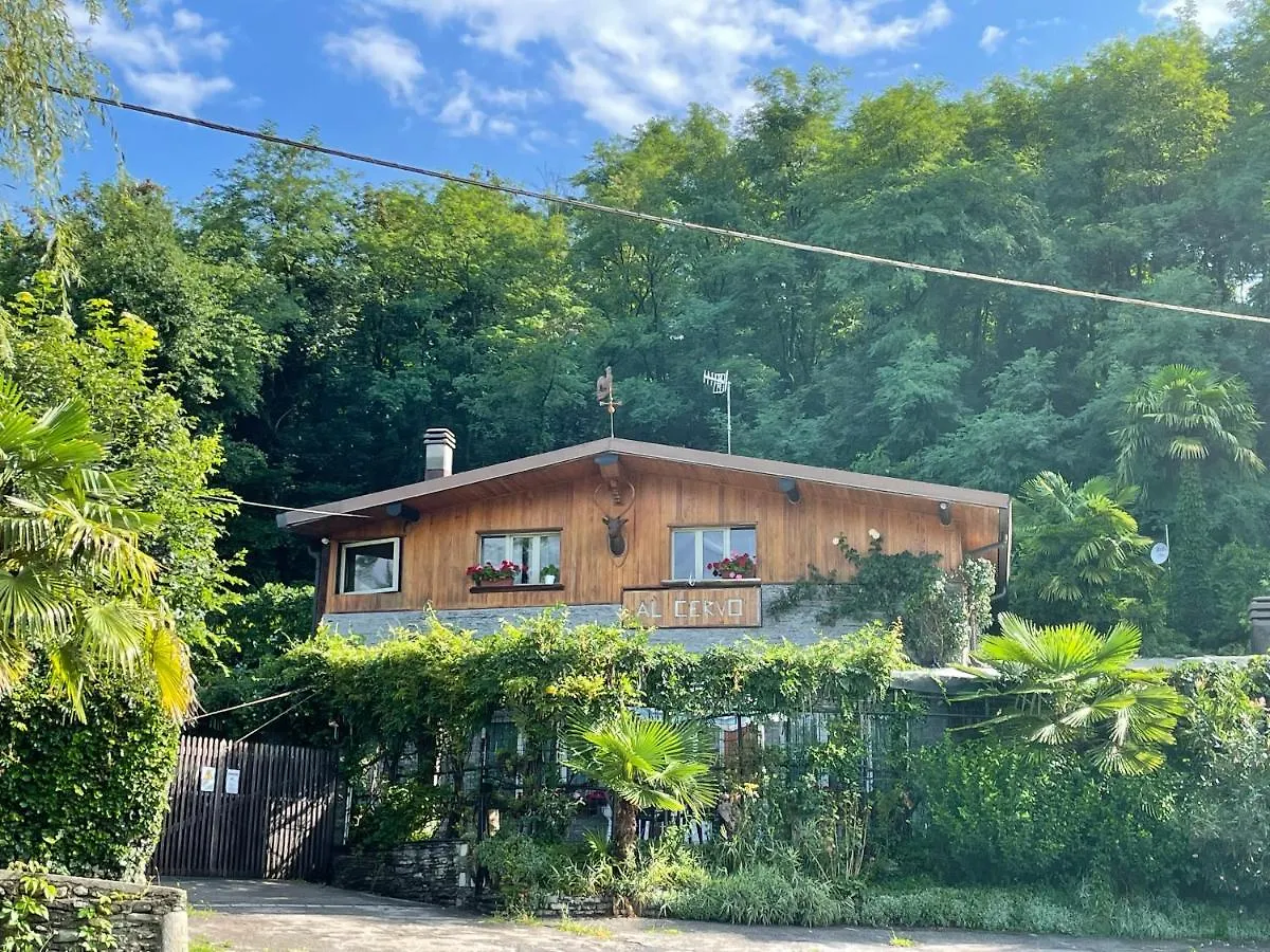 Al Cervo Tra I Laghi Bed and Breakfast Tavernerio 0*,  Italië